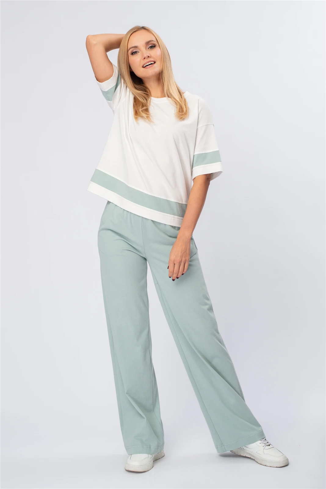 Костюм спортивный женский 4101.1.KK.KK от производителя Ledinika