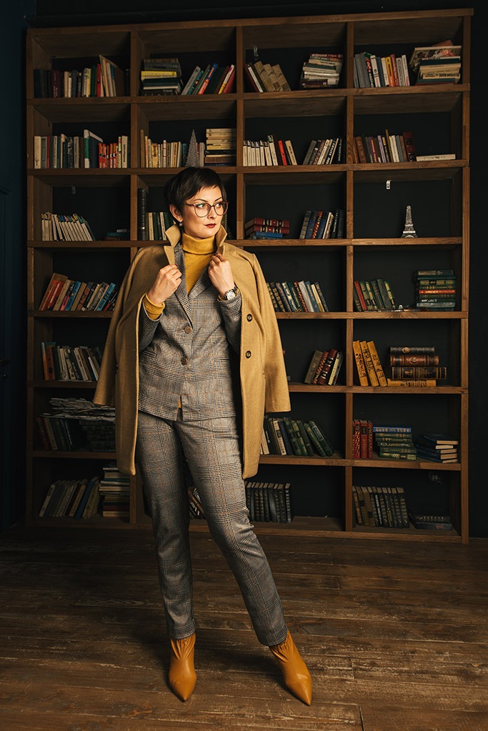 женский классический костюм Ledinika.jpg